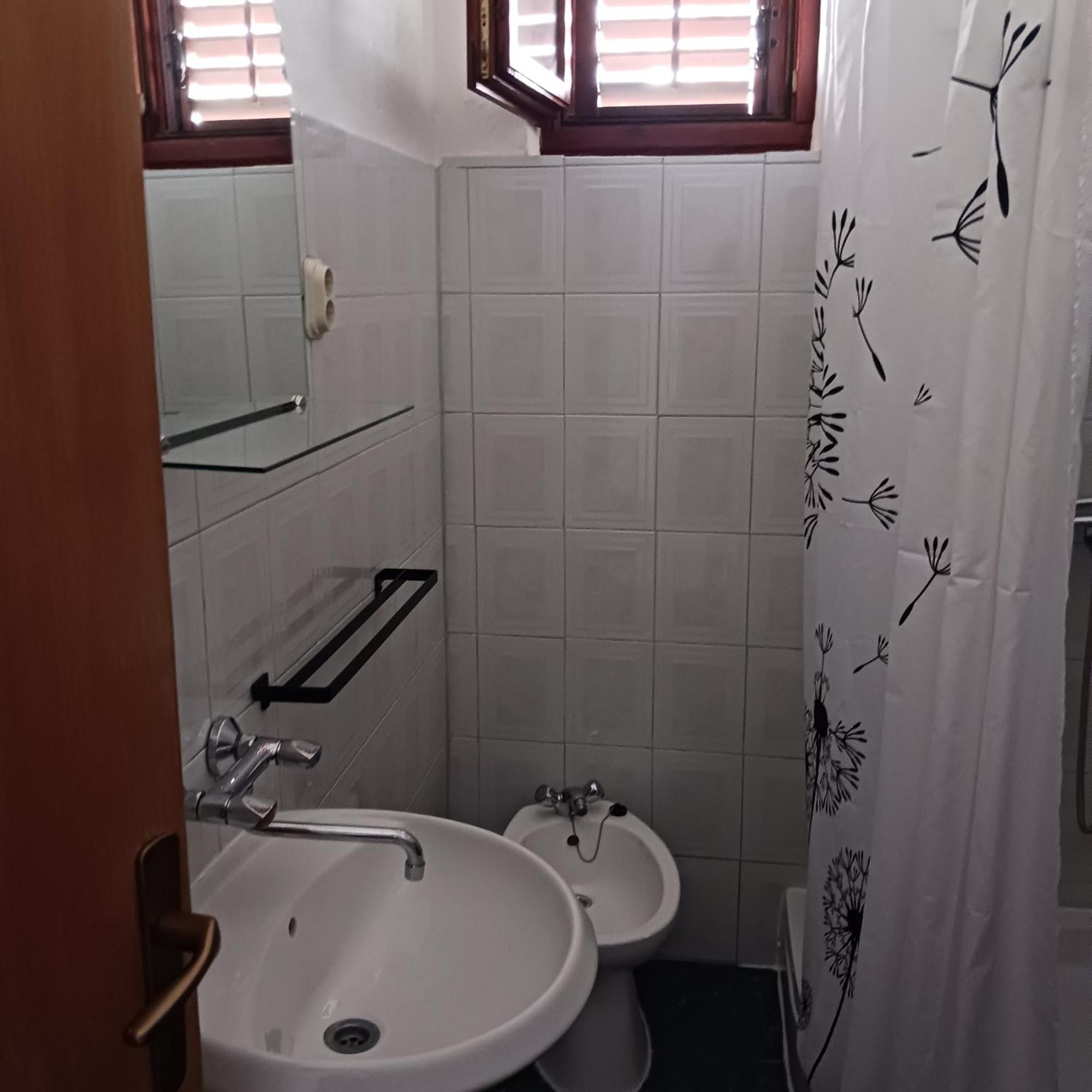 Apartments Elena & Damir Vis Ngoại thất bức ảnh